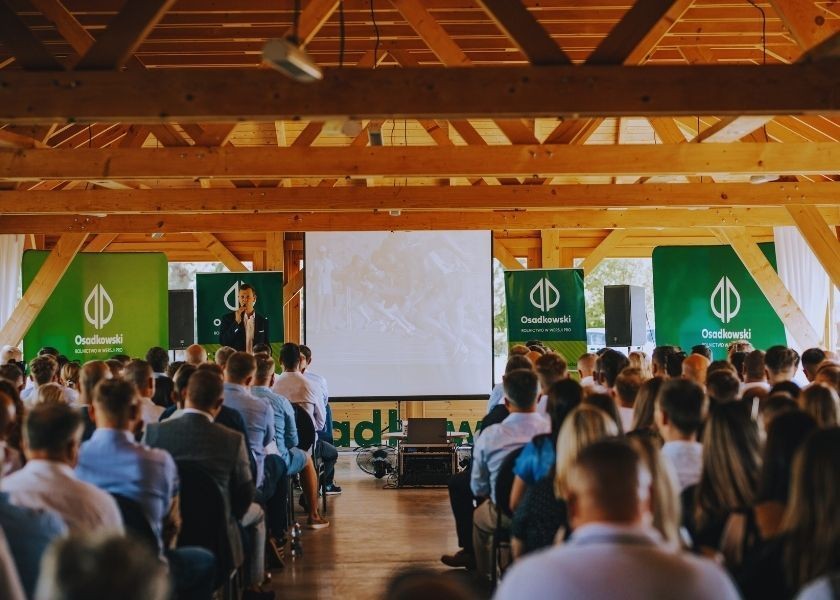 Konferencje podsumowaujace