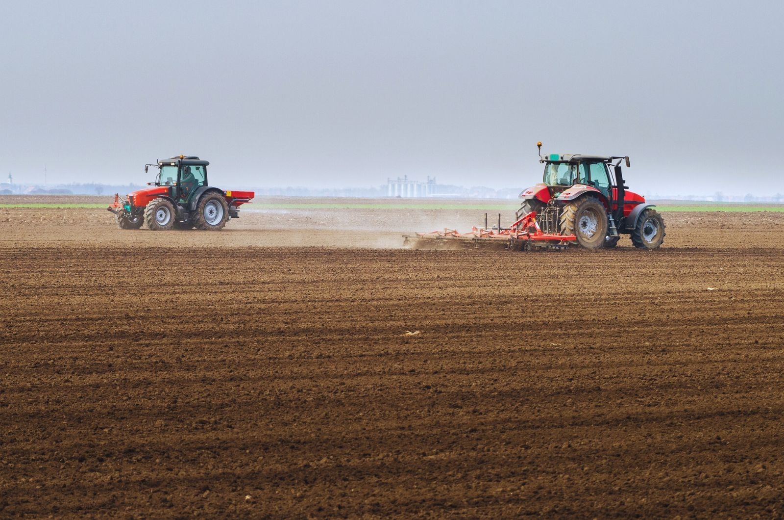 Przygotowanie pola do siewu – jakie błędy w agrotechnice?