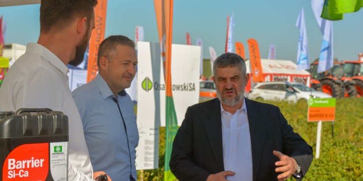Minister Rolnictwa odwiedził stoisko firmy Osadkowski